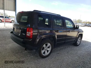 2014 Jeep Patriot High Altitude with VIN 1C4NJPFA2ED624667, listed as a Copart auction lot 52130375 with 198,806 mi miles and Salvage Title. Bid and sale history available at carsss.com. Image 3.