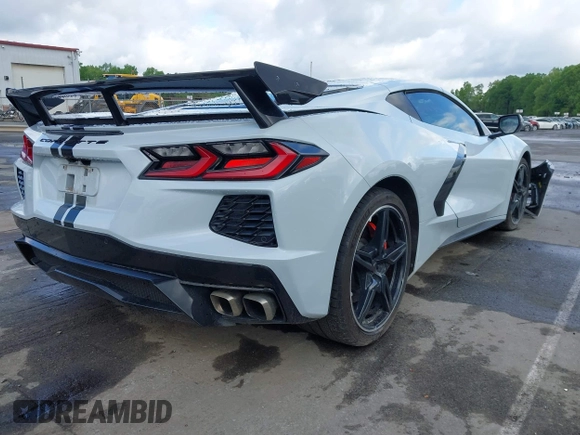 2020 Chevrolet Corvette 2LT z VIN 1G1Y72D49L5100105, wystawiony jako IAAI lot #42009521 z przebiegiem 44 248 mil mil oraz . Historia ofert i sprzedaży dostępna na DreamBid. Obrazek 4.