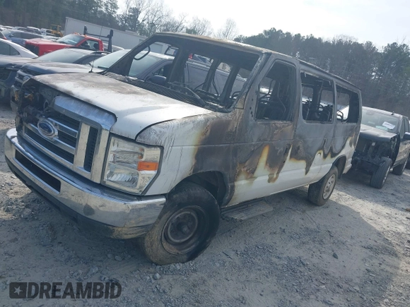 2013 Ford Econoline Passenger XL z VIN 1FBNE3BL9DDA84189, wystawiony jako IAAI lot #41685139 z przebiegiem Nie podano mil oraz . Historia ofert i sprzedaży dostępna na DreamBid. Obrazek 16.