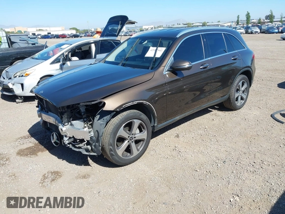 2018 Mercedes-Benz GLC 300 z VIN WDC0G4JB8JV105614, wystawiony jako IAAI lot #42521942 z przebiegiem 95 745 mil mil oraz . Historia ofert i sprzedaży dostępna na DreamBid. Obrazek 18.