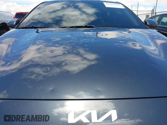 2024 Kia Forte LXS z VIN 3KPF24AD9RE819395, wystawiony jako IAAI lot #42182642 z przebiegiem 14 778 mil mil oraz . Historia ofert i sprzedaży dostępna na DreamBid. Obrazek 6.