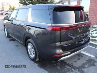 2023 Kia Carnival LX with VIN KNDNB4H39P6258367, listed as a Copart auction lot 45789775 with 26,395 mi miles and Clean Title. Bid and sale history available at DreamBid. Image 3.