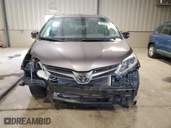 2019 Toyota Sienna XLE with VIN 5TDDZ3DC0KS218985, listed as a Copart auction lot 62550935 with 42,925 mi miles and Salvage title. Bid and sale history available at DreamBid. Image 5.