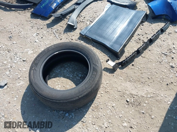 2018 Tesla Model 3 Long Range Battery z VIN 5YJ3E1EB0JF064945, wystawiony jako IAAI lot #42198286 z przebiegiem 35 112 mil mil oraz . Historia ofert i sprzedaży dostępna na DreamBid. Obrazek 23.