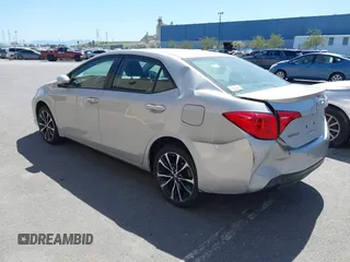 2019 Toyota Corolla L z VIN 5YFBURHE8KP882089, wystawiony jako IAAI lot #39545437 z przebiegiem 117 129 mil mil oraz . Historia ofert i sprzedaży dostępna na DreamBid. Obrazek 3.