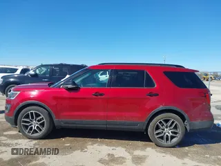 2016 Ford Explorer Sport z VIN 1FM5K8GT0GGA31907, wystawiony jako IAAI lot #41720724 z przebiegiem 139 236 mil mil oraz . Historia ofert i sprzedaży dostępna na DreamBid. Obrazek 14.