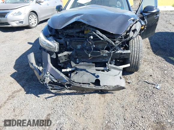 2014 Infiniti Q50 Premium with VIN JN1BV7AR0EM689783, listed as a IAAI auction lot 41661020 with 124,762 mi miles. Bid and sale history available at carsss.com. Image 6.
