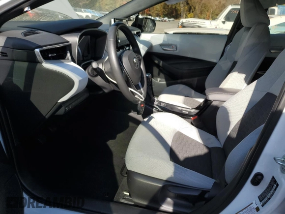 2022 Toyota Corolla Hatchback SE with VIN JTNB4MBE9N3187897, listed as a Copart auction lot 44676025 with 37,321 mi miles and Salvage Title. Bid and sale history available at carsss.com. Image 7.