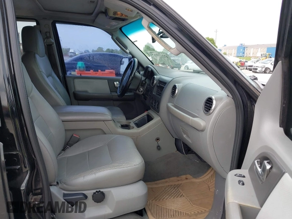 2004 Ford Expedition Special Service with VIN 1FMFU16L64LA12109, listed as a IAAI auction lot 42279053 with 210,236 mi miles and . Bid and sale history available at DreamBid. Image 5.