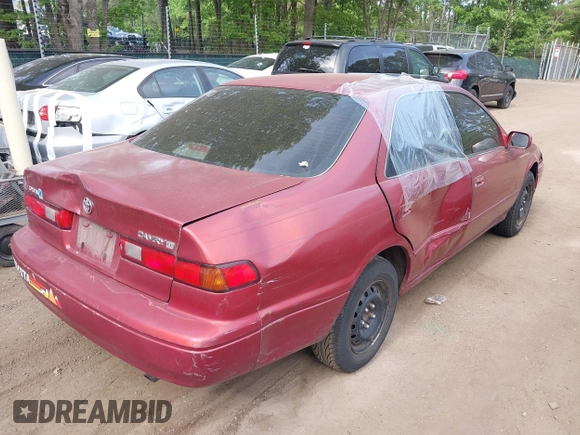 1997 Toyota Camry LE z VIN 4T1BG22K3VU090917, wystawiony jako IAAI lot #42174600 z przebiegiem 213 850 mil mil oraz . Historia ofert i sprzedaży dostępna na DreamBid. Obrazek 4.