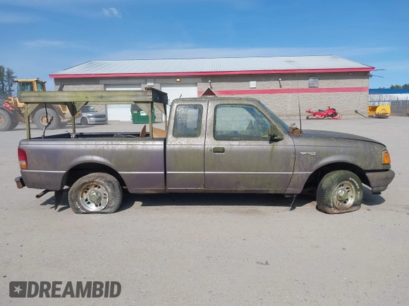 1996 Ford Ranger XL z VIN 1FTCR14U4TTA10829, wystawiony jako IAAI lot #42096356 z przebiegiem 164 256 mil mil oraz . Historia ofert i sprzedaży dostępna na DreamBid. Obrazek 14.