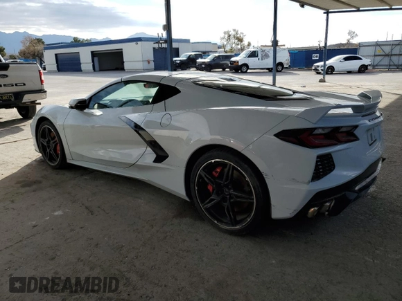 2023 Chevrolet Corvette 2LT z VIN 1G1YB2D42P5112214, wystawiony jako Copart lot #82869224 z przebiegiem 15 247 mil mil oraz Szkoda całkowita • Salvage title. Historia ofert i sprzedaży dostępna na DreamBid. Obrazek 2.