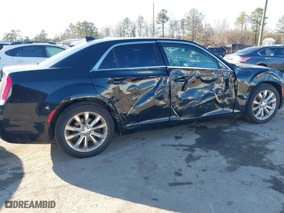 2018 Chrysler 300 Touring L with VIN 2C3CCARG4JH170454, listed as a IAAI auction lot 41597124 with NaN miles. Bid and sale history available at carsss.com. Image 6.