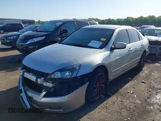 2006 Honda Accord LX SE z VIN 1HGCM563X6A086986, wystawiony jako IAAI lot #42270526 z przebiegiem 285 361 mil mil oraz . Historia ofert i sprzedaży dostępna na DreamBid. Obrazek 2.