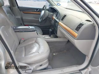 1998 Lincoln Continental with VIN 1LNFM97V8WY637860, listed as a IAAI auction lot 41746814 with 167,544 mi miles. Bid and sale history available at carsss.com. Image 5.