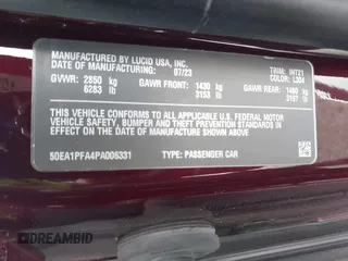 2023 Lucid Air Pure z VIN 50EA1PFA4PA006331, wystawiony jako IAAI lot #42213426 z przebiegiem 13 287 mil mil oraz . Historia ofert i sprzedaży dostępna na DreamBid. Obrazek 9.