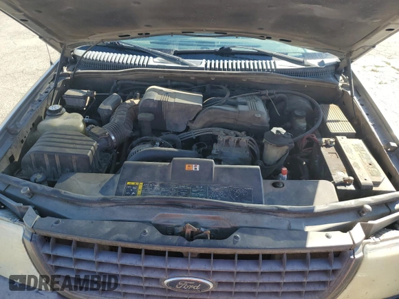 2003 Ford Explorer XLS z VIN 1FMZU62KX3ZB42588, wystawiony jako Copart lot #47582575 z przebiegiem 246 841 mil mil oraz Szkoda całkowita • Salvage title. Historia ofert i sprzedaży dostępna na DreamBid. Obrazek 12.