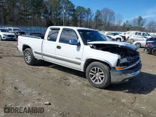 2001 Chevrolet Silverado 1500 LT with VIN 1GCEC19T01Z152616, listed as a IAAI auction lot 41454877 with 208,347 mi miles. Bid and sale history available at carsss.com. Image 1.