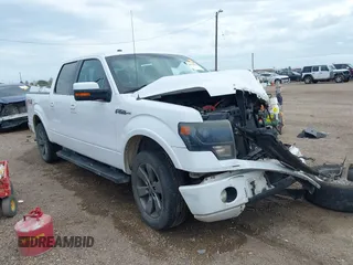 2014 Ford F-150 XL with VIN 1FTFW1CF0EKE95634, listed as a IAAI auction lot 38374926 with 198,433 mi miles. Bid and sale history available at carsss.com. Image 1.