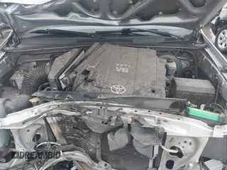 2006 Toyota Tacoma PreRunner z VIN 3TMJU62NX6M018693, wystawiony jako IAAI lot #42184797 z przebiegiem 193 953 mil mil oraz . Historia ofert i sprzedaży dostępna na DreamBid. Obrazek 10.