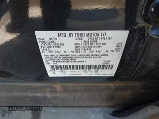 2020 Ford Police Interceptor Utility z VIN 1FM5K8AB7LGC00931, wystawiony jako IAAI lot #41598554 z przebiegiem 92 886 mil mil oraz . Historia ofert i sprzedaży dostępna na DreamBid. Obrazek 9.