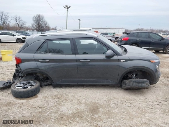 2024 Hyundai Venue SEL with VIN KMHRC8A33RU303667, listed as a IAAI auction lot 41493871 with NaN miles. Bid and sale history available at carsss.com. Image 13.