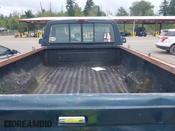 1996 Ford F-250 with VIN 2FTHF26H7TCA02903, listed as a IAAI auction lot 42606677 with 146,766 mi miles and . Bid and sale history available at DreamBid. Image 8.