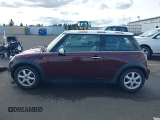 2003 MINI Hardtop with VIN WMWRC33493TC45557, listed as a IAAI auction lot 41868476 with 114,848 mi miles and . Bid and sale history available at DreamBid. Image 15.
