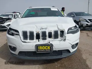 2019 Jeep Cherokee Latitude Plus with VIN 1C4PJLLB0KD307741, listed as a IAAI auction lot 41750370 with 76,036 mi miles. Bid and sale history available at carsss.com. Image 12.