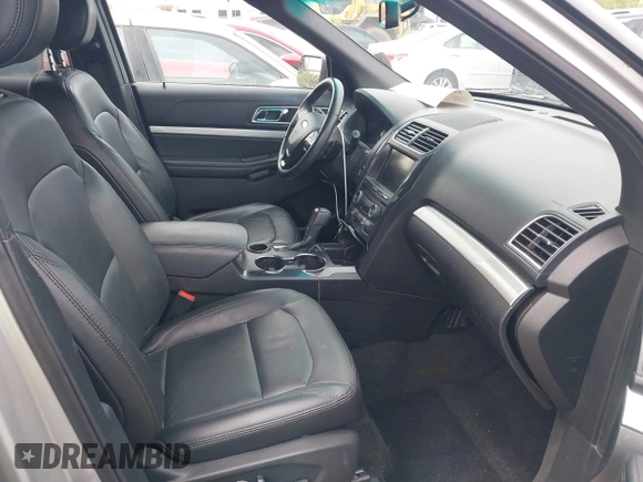 2016 Ford Explorer XLT with VIN 1FM5K7D86GGC98365, listed as a IAAI auction lot 42038692 with 155,552 mi miles. Bid and sale history available at carsss.com. Image 5.