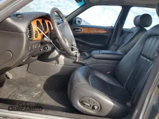 2003 Jaguar XJ 8 z VIN SAJDA14C83LF55424, wystawiony jako Copart lot #86324864 z przebiegiem 110 244 mil mil oraz Szkoda całkowita • Salvage title. Historia ofert i sprzedaży dostępna na DreamBid. Obrazek 7.