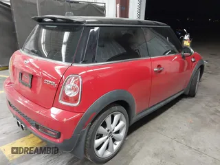 2013 MINI Hardtop S with VIN WMWSV3C50DT392160, listed as a IAAI auction lot 41893232 with 70,922 mi miles and . Bid and sale history available at DreamBid. Image 4.