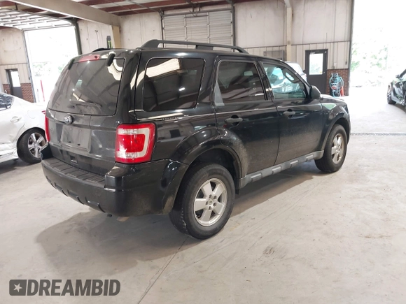 2012 Ford Escape XLT z VIN 1FMCU0DG1CKB57081, wystawiony jako IAAI lot #42611031 z przebiegiem 287 122 mil mil oraz . Historia ofert i sprzedaży dostępna na DreamBid. Obrazek 4.