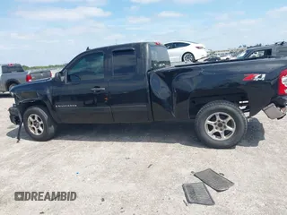 2007 Chevrolet Silverado 1500 1LT with VIN 2GCEK19J271659603, listed as a IAAI auction lot 42098689 with 240,918 mi miles and . Bid and sale history available at DreamBid. Image 15.