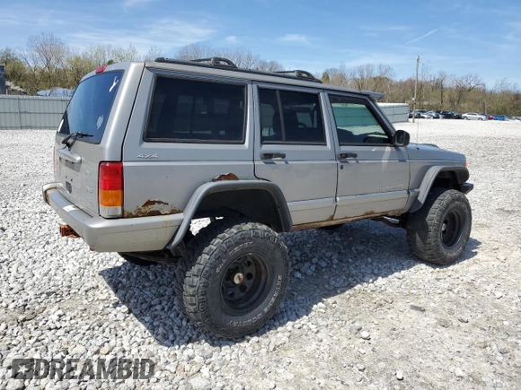 2000 Jeep Cherokee Classic with VIN 1J4FF58S0YL148245, listed as a Copart auction lot 53955735 with 185,307 mi miles and Clean Title. Bid and sale history available at carsss.com. Image 3.