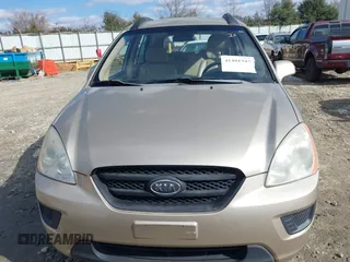 2008 Kia Rondo EX with VIN KNAFG526387162838, listed as a IAAI auction lot 41401947 with 187,062 mi miles. Bid and sale history available at carsss.com. Image 6.