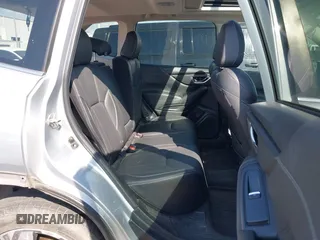 2020 Subaru Forester Touring with VIN JF2SKAXC5LH443602, listed as a IAAI auction lot 41868286 with 101,156 mi miles. Bid and sale history available at carsss.com. Image 8.