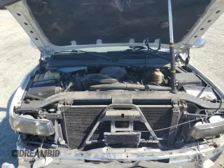 2002 Chevrolet Tahoe LS with VIN 1GNEC13T82J331096, listed as a Copart auction lot 55733485 with Not provided miles and Salvage title. Bid and sale history available at DreamBid. Image 12.