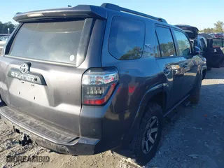 2019 Toyota 4Runner SR5 with VIN JTEBU5JR7K5632342, listed as a IAAI auction lot 41127797 with 88,036 mi miles. Bid and sale history available at carsss.com. Image 4.