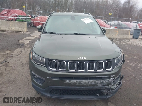 2018 Jeep Compass Latitude z VIN 3C4NJDBB3JT480371, wystawiony jako IAAI lot #41732821 z przebiegiem 73 578 mil mil oraz . Historia ofert i sprzedaży dostępna na DreamBid. Obrazek 13.