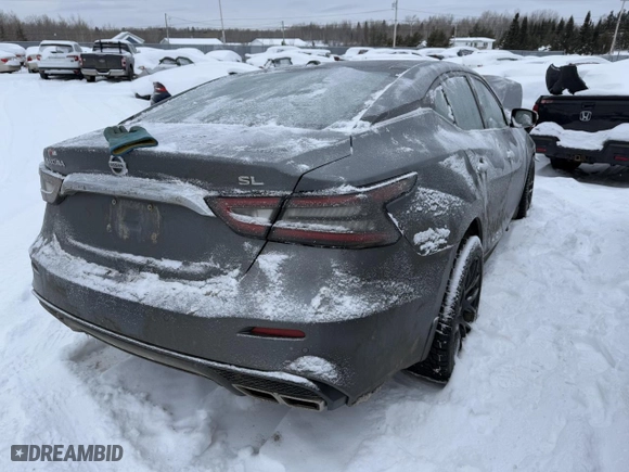 2020 Nissan Maxima SL with VIN 1N4AA6DV1LC380260, listed as a Copart auction lot 43796625 with 204,539 mi miles and Salvage Title. Bid and sale history available at carsss.com. Image 3.