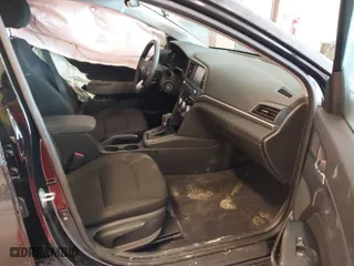 2019 Hyundai Elantra SEL with VIN KMHD84LF6KU856136, listed as a IAAI auction lot 41721292 with 33,125 mi miles. Bid and sale history available at carsss.com. Image 5.