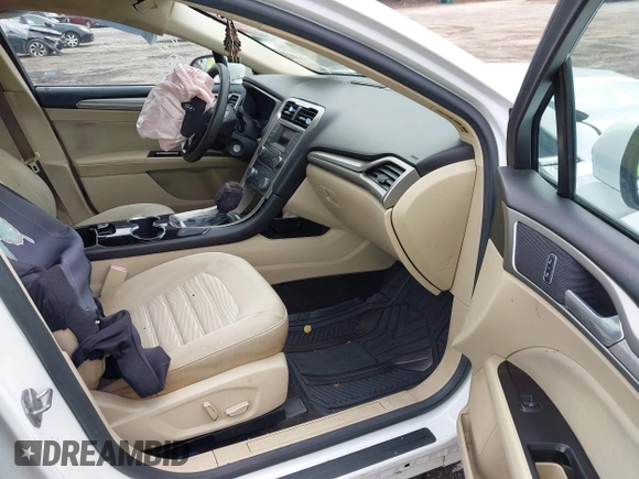 2016 Ford Fusion SE with VIN 3FA6P0H73GR119944, listed as a IAAI auction lot 41514376 with 140,369 mi miles and . Bid and sale history available at DreamBid. Image 5.