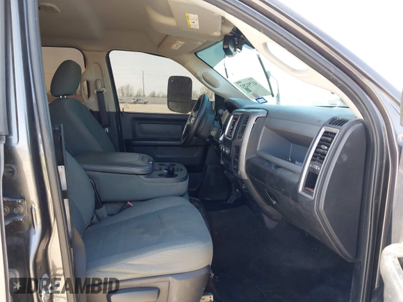 2014 Ram 2500 Tradesman with VIN 3C6UR5CL8EG321112, listed as a IAAI auction lot 41791292 with 225,673 mi miles and . Bid and sale history available at DreamBid. Image 5.