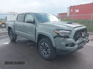 2023 Toyota Tacoma SR с VIN 3TMCZ5AN2PM592079, выставлен на аукционе IAAI как лот 42563959 с пробегом 27 437 миль миль и . История ставок и продаж доступна на DreamBid. Изображение 1.