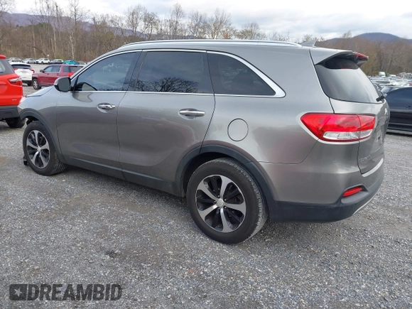2016 Kia Sorento EX with VIN 5XYPH4A57GG107009, listed as a IAAI auction lot 40882550 with 163,329 mi miles. Bid and sale history available at carsss.com. Image 3.