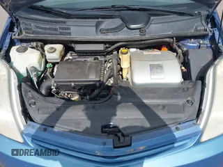 2005 Toyota Prius with VIN JTDKB20U957040822, listed as a IAAI auction lot 42129542 with 214,455 mi miles. Bid and sale history available at carsss.com. Image 10.