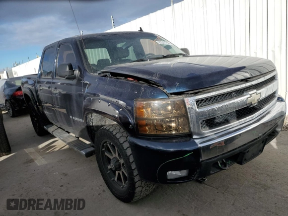 2007 Chevrolet Silverado 1500 1LT with VIN 3GCEC13J07G523824, listed as a Copart auction lot 85211794 with 304,461 mi miles and Salvage Title. Bid and sale history available at DreamBid. Image 4.