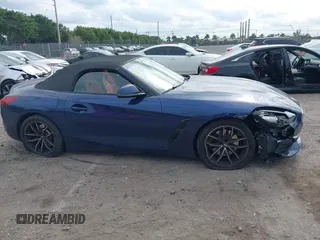 2021 BMW Z4 sDrive30i with VIN WBAHF3C05MWX11773, listed as a IAAI auction lot 41358869 with 16,373 mi miles. Bid and sale history available at carsss.com. Image 13.