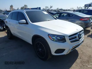 2018 Mercedes-Benz GLC 300 z VIN WDC0G4JB0JF352586, wystawiony jako IAAI lot #42359686 z przebiegiem 103 976 mil mil oraz . Historia ofert i sprzedaży dostępna na DreamBid. Obrazek 1.